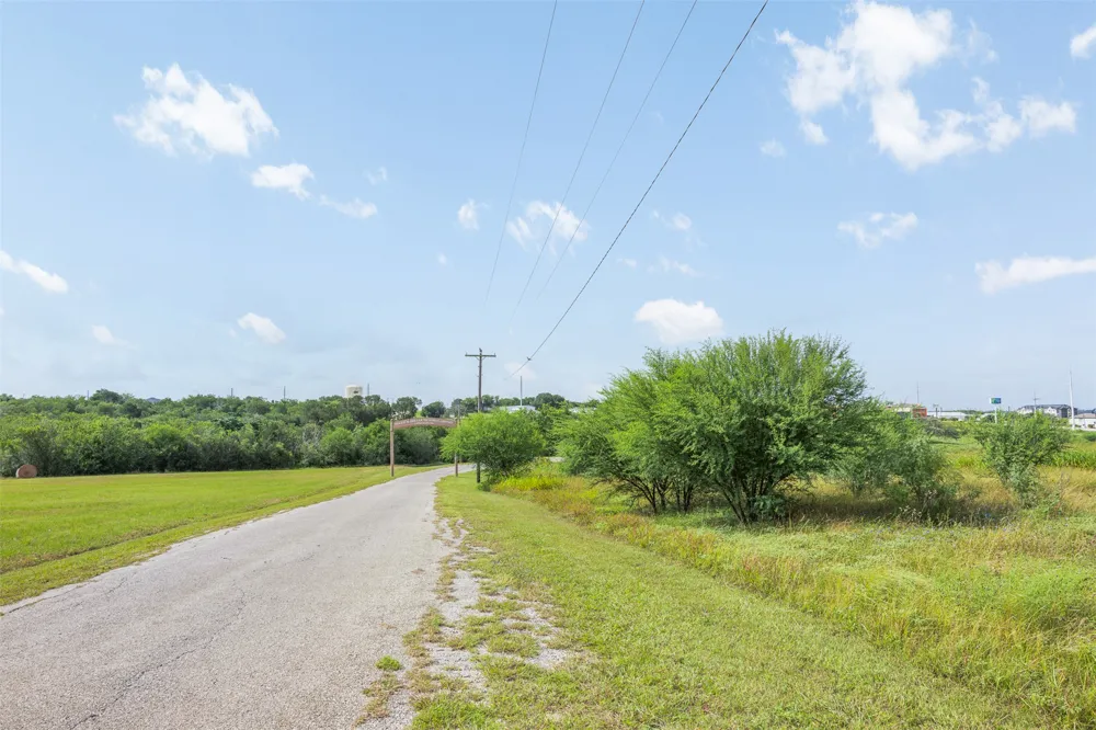 N Hwy 183 Gonzales, TX 78629