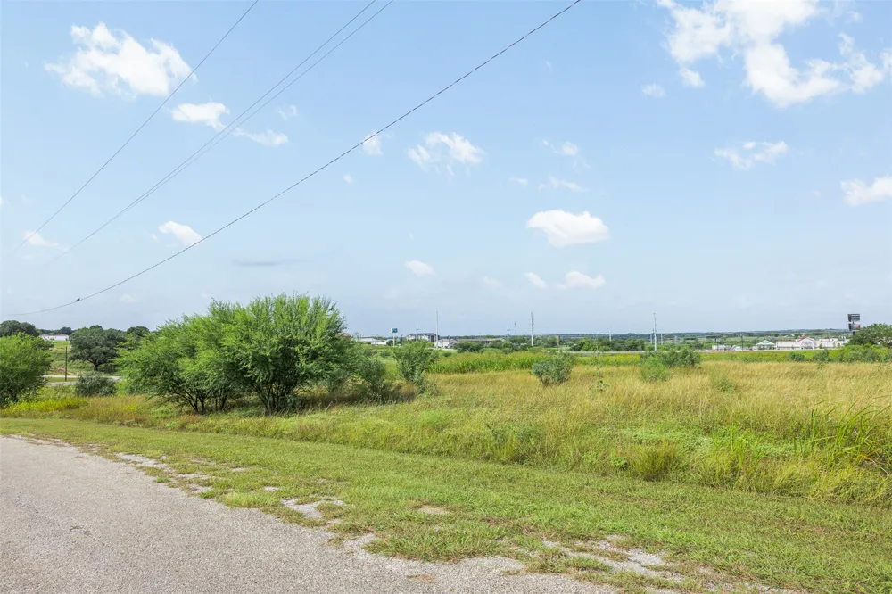 N Hwy 183 Gonzales, TX 78629
