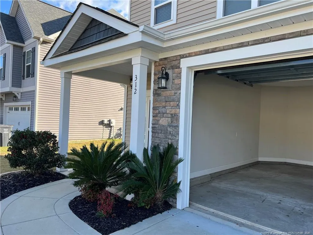 312 Derby Lane Hope Mills, NC 28348