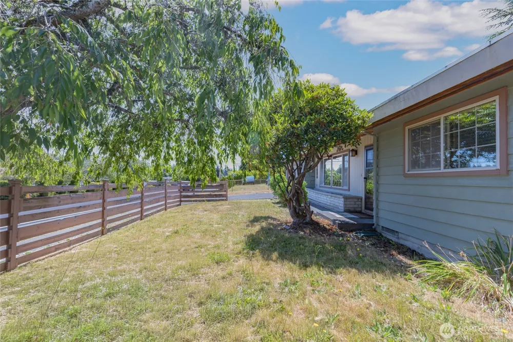 24325 16th Avenue S Des Moines, WA 98198