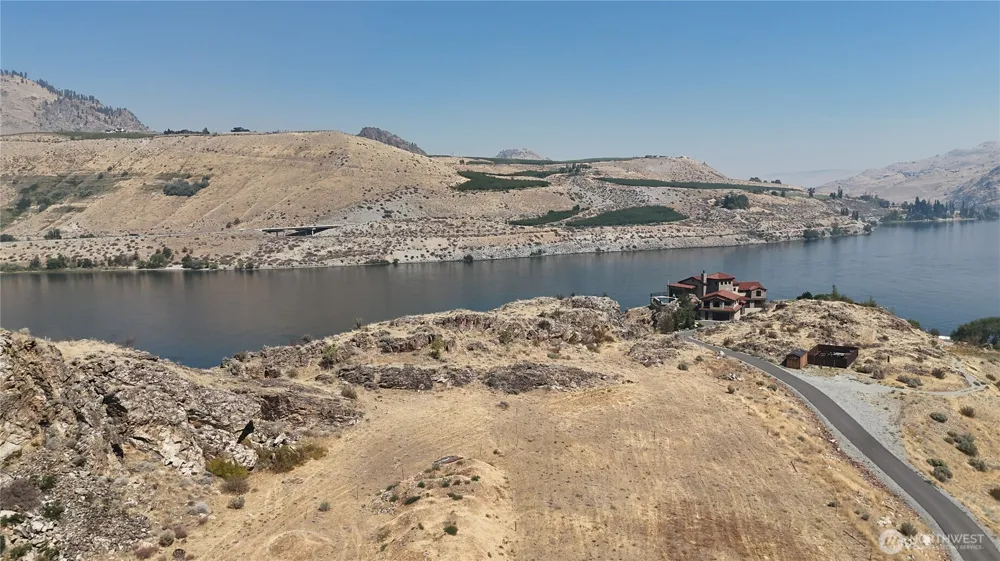 247 Shore Drive Orondo, WA 98843