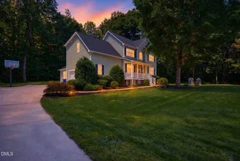 2120 Thoroughbred Drive