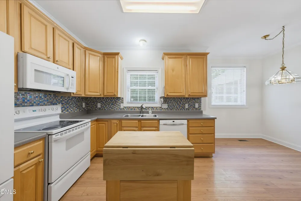 2120 Thoroughbred Drive Hillsborough, NC 27278