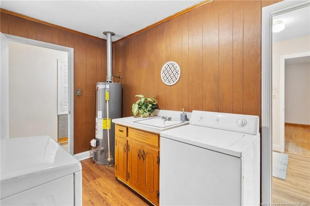 423 Posey Farm Road Raeford, NC 28376