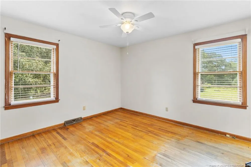 423 Posey Farm Road Raeford, NC 28376