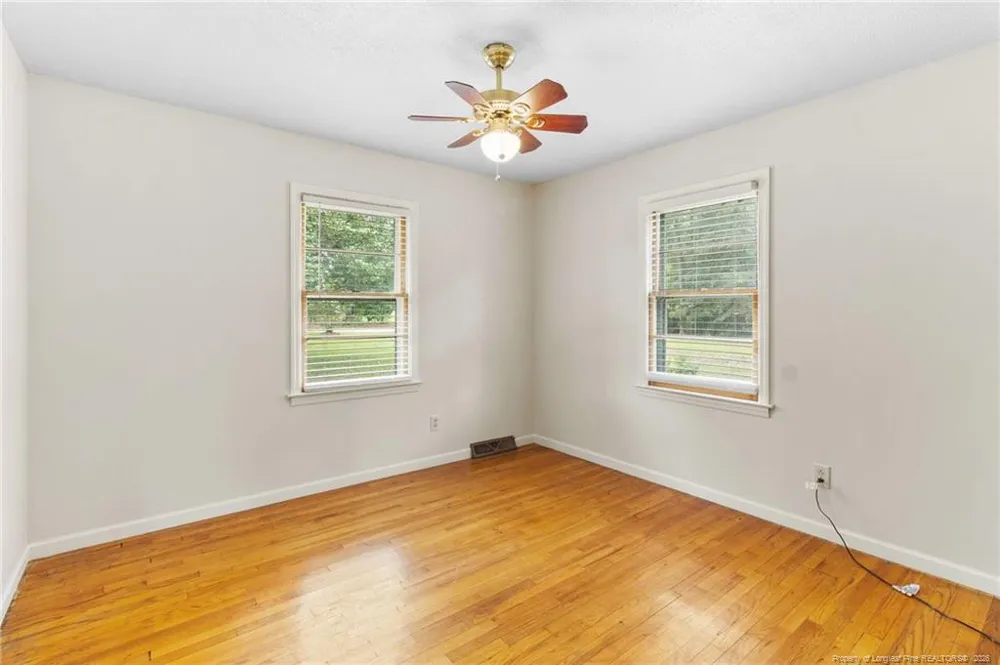 423 Posey Farm Road Raeford, NC 28376