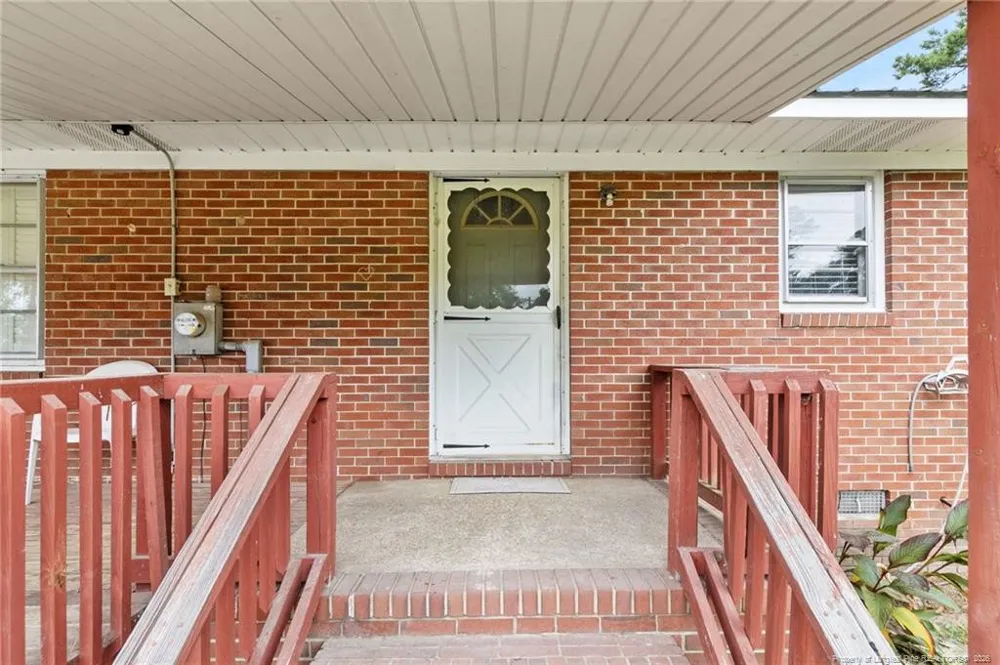423 Posey Farm Road Raeford, NC 28376