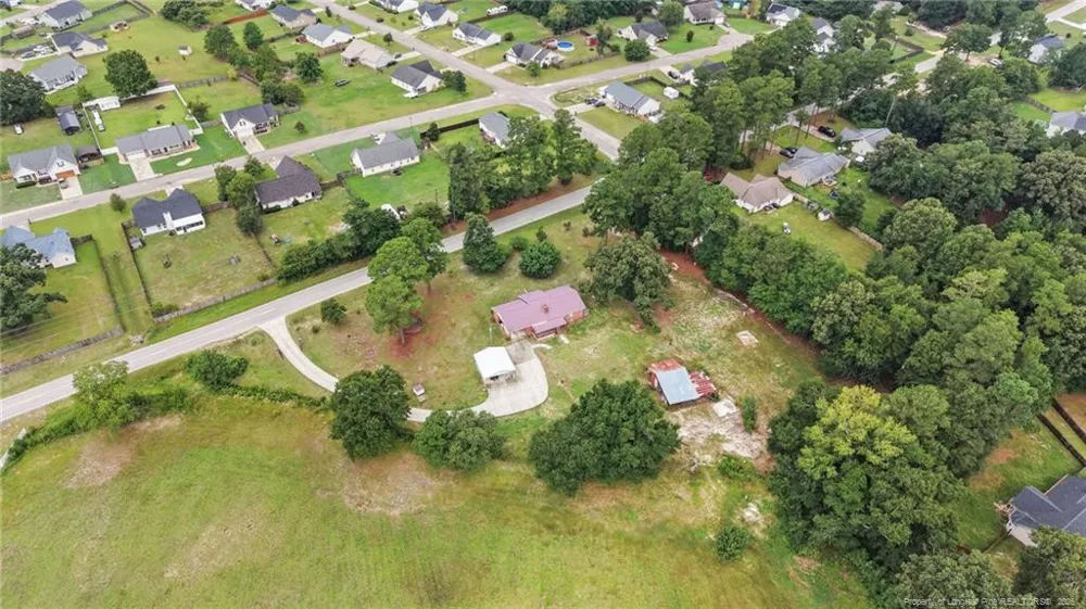 423 Posey Farm Road Raeford, NC 28376