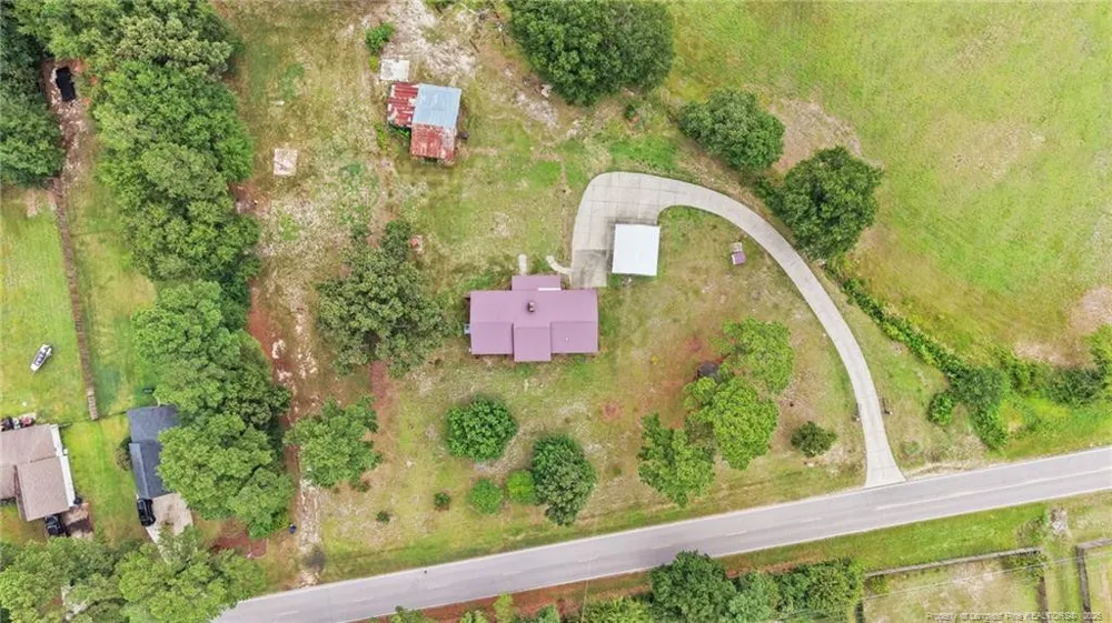 423 Posey Farm Road Raeford, NC 28376