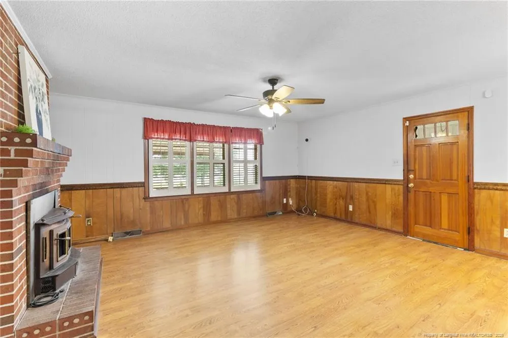 423 Posey Farm Road Raeford, NC 28376