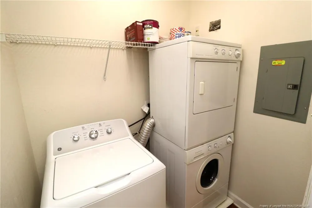 223 Eyam Hall Lane Apex, NC 27502