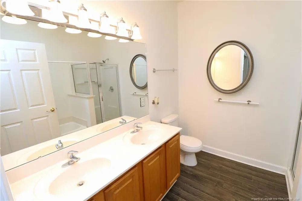 223 Eyam Hall Lane Apex, NC 27502