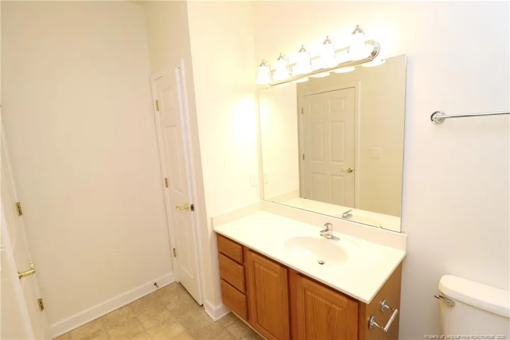 223 Eyam Hall Lane Apex, NC 27502