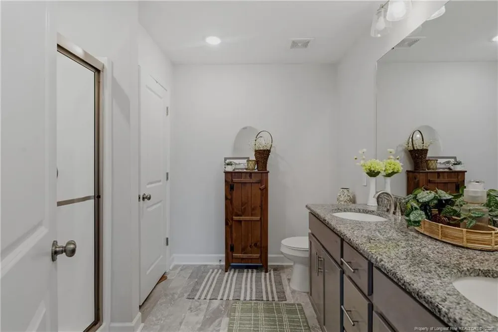 544 Carolina Church Road Saint Pauls, NC 28384