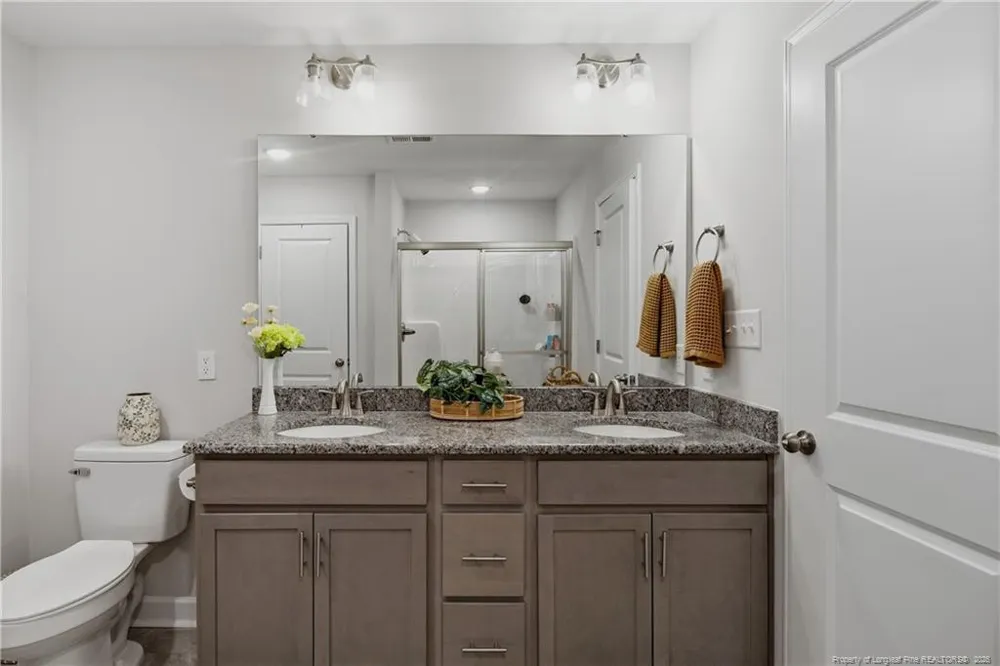 544 Carolina Church Road Saint Pauls, NC 28384