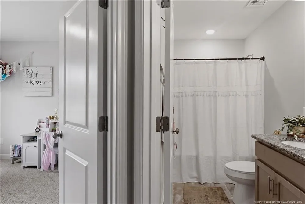 544 Carolina Church Road Saint Pauls, NC 28384
