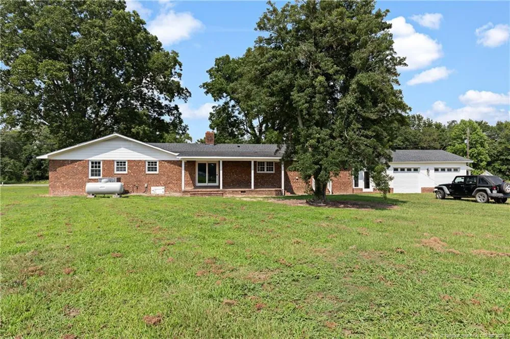 12785 421 Highway Newton Grove, NC 28366