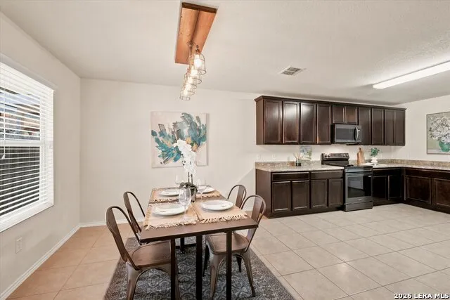 416 Auburn Park Selma, TX 78154