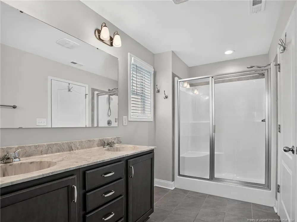 162 Verdmont Drive Raeford, NC 28376