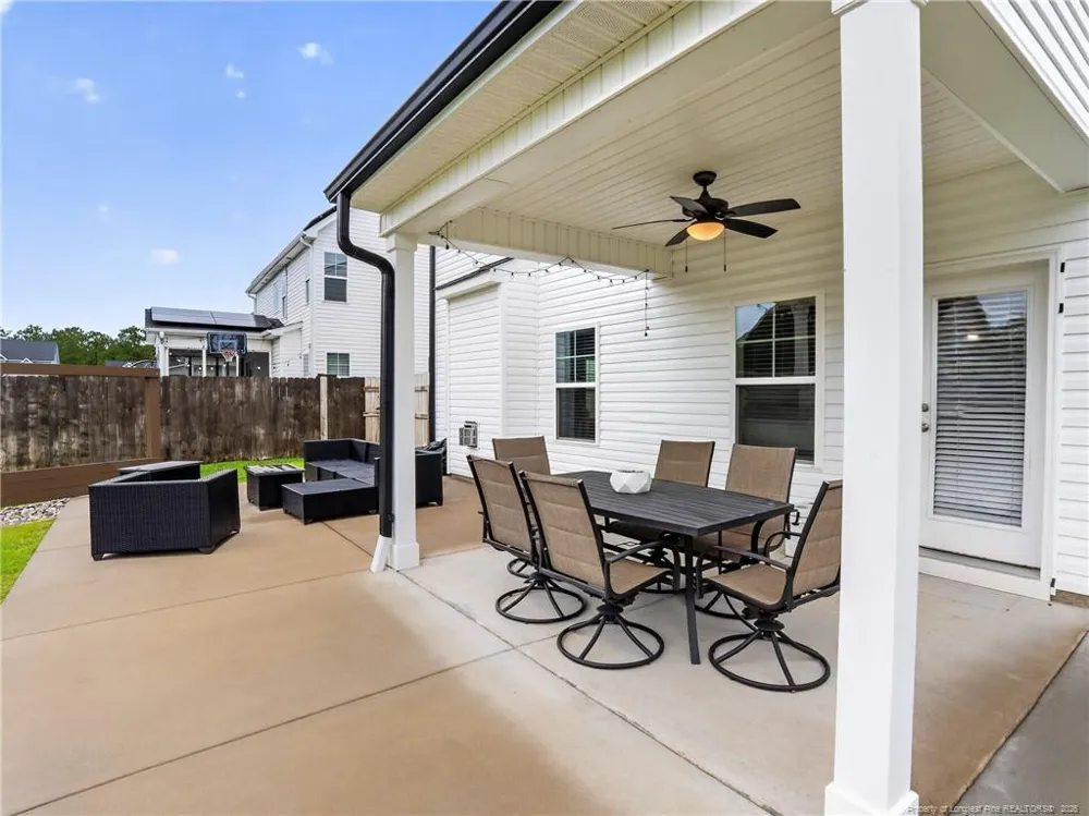 162 Verdmont Drive Raeford, NC 28376