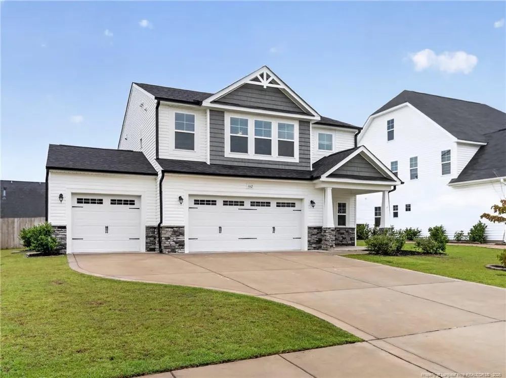 162 Verdmont Drive Raeford, NC 28376