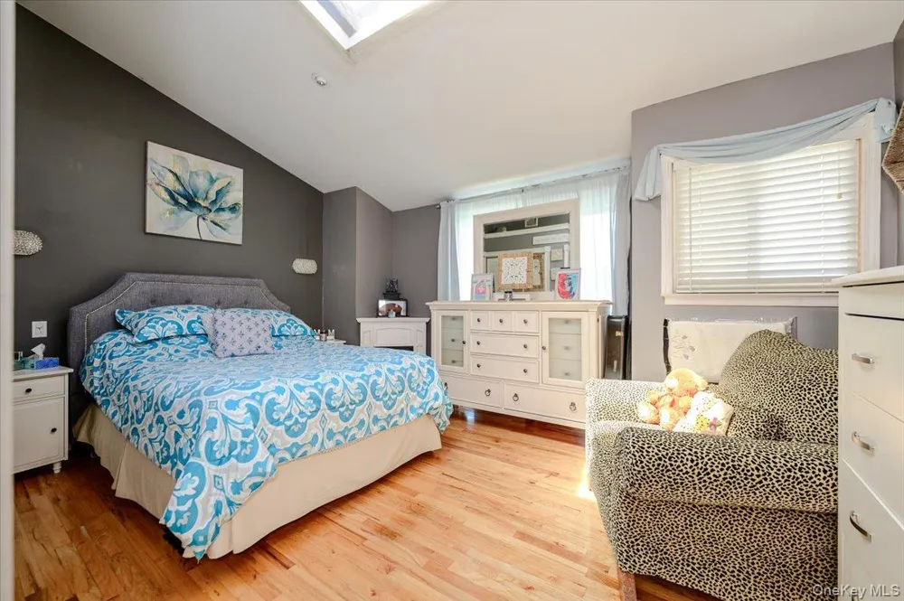 3897 Darby Lane Seaford, NY 11783