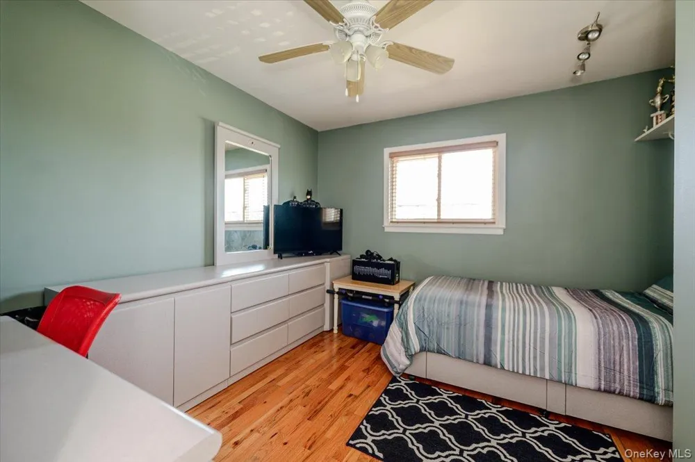 3897 Darby Lane Seaford, NY 11783