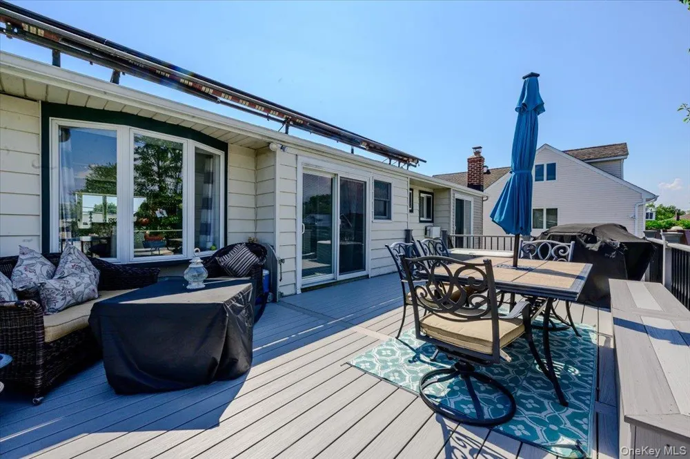 3897 Darby Lane Seaford, NY 11783