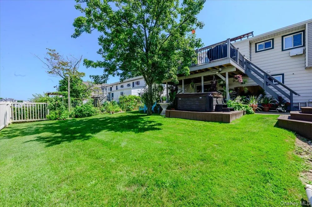 3897 Darby Lane Seaford, NY 11783