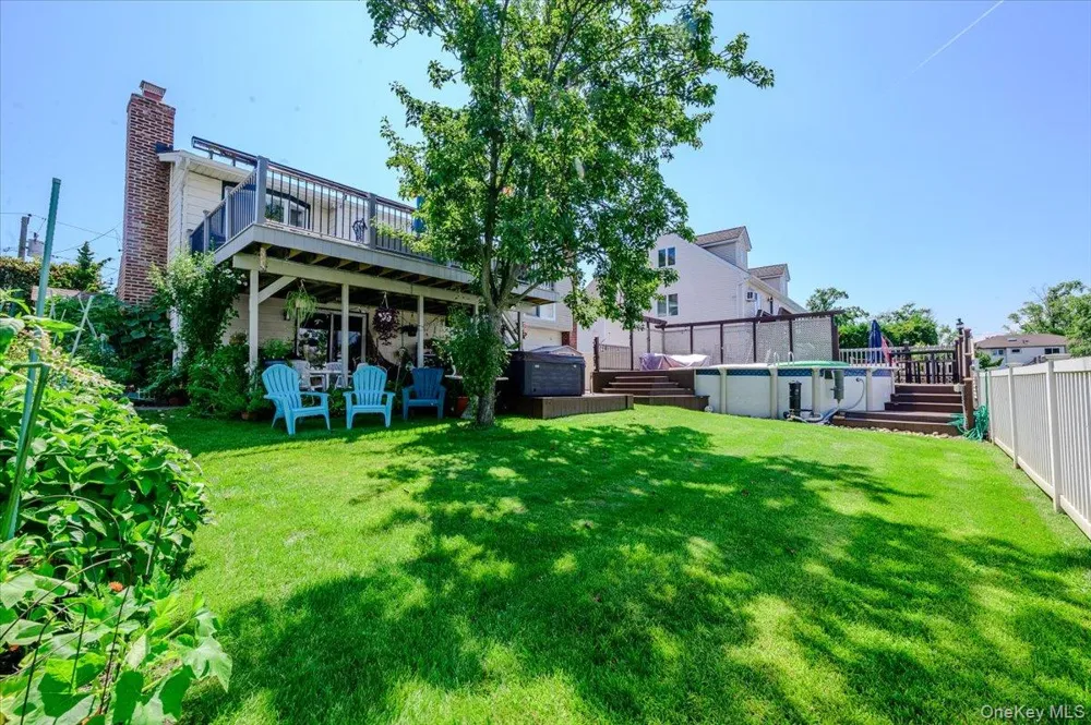 3897 Darby Lane Seaford, NY 11783