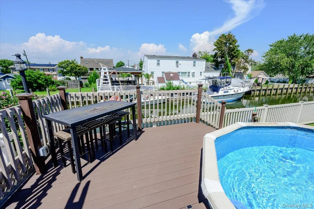 3897 Darby Lane Seaford, NY 11783