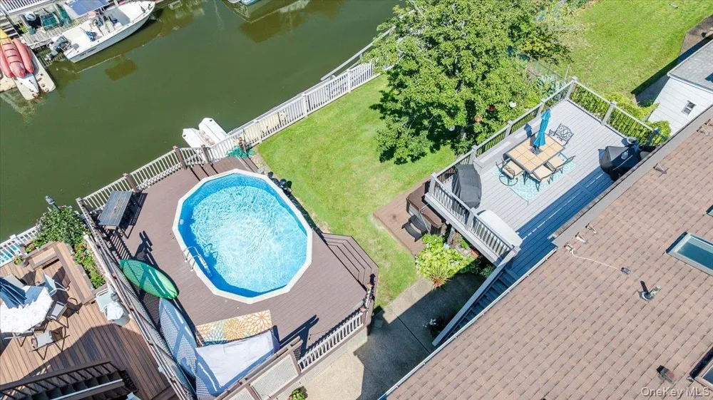 3897 Darby Lane Seaford, NY 11783