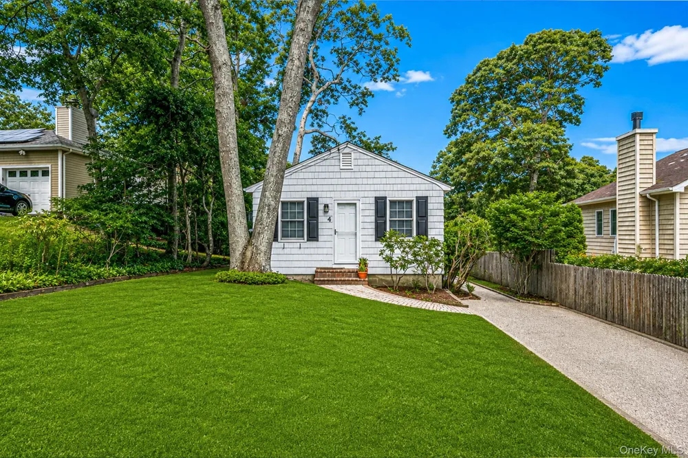 4 Vine Street Hampton Bays, NY 11946