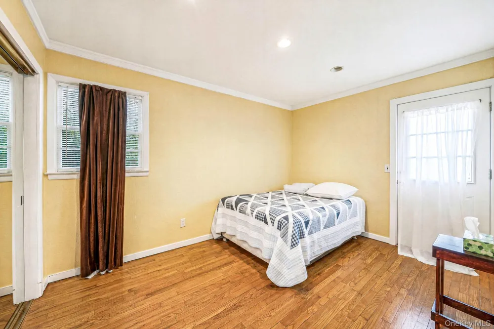 4 Vine Street Hampton Bays, NY 11946