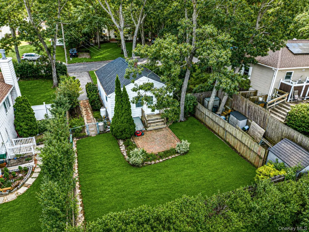 4 Vine Street Hampton Bays, NY 11946