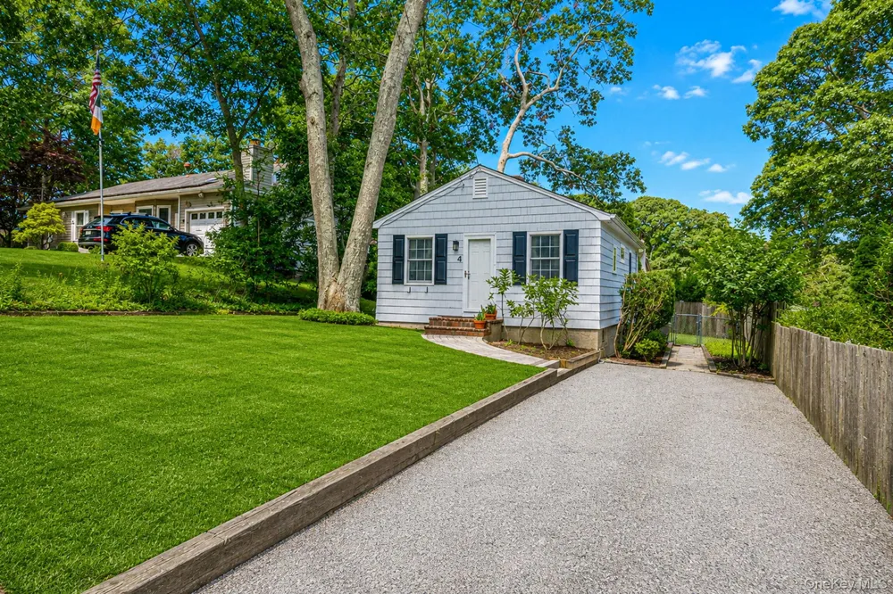 4 Vine Street Hampton Bays, NY 11946