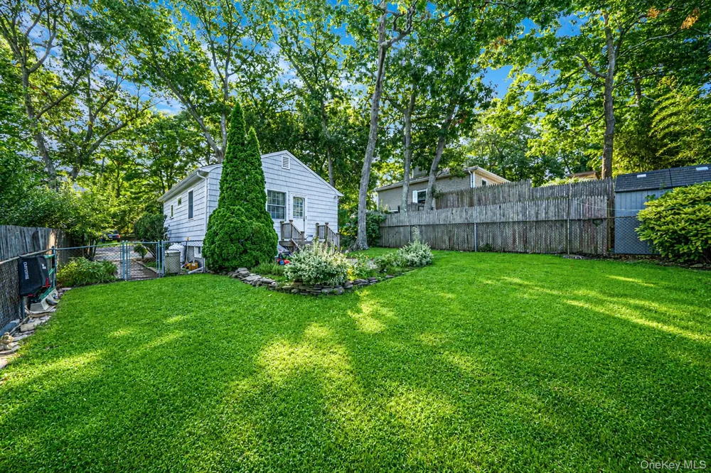 4 Vine Street Hampton Bays, NY 11946