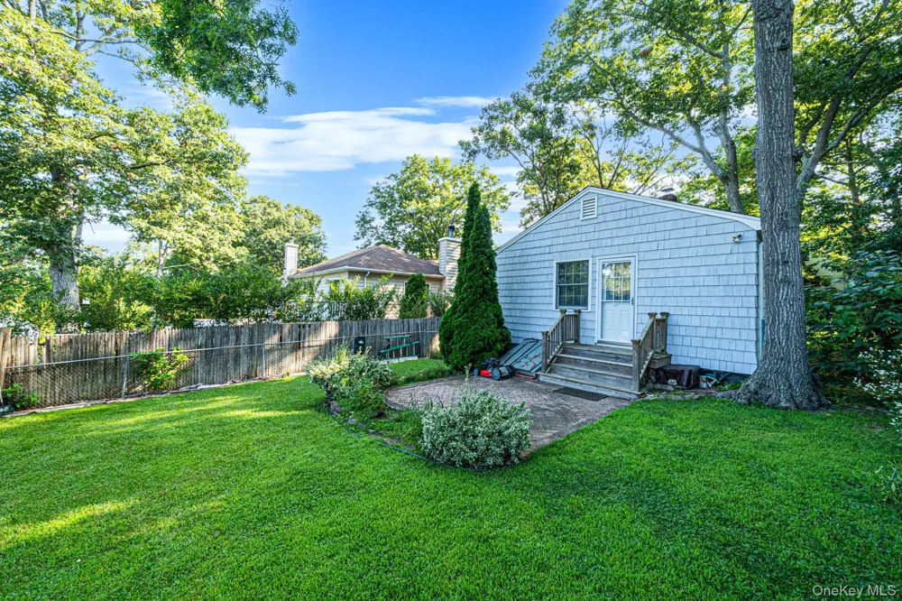 4 Vine Street Hampton Bays, NY 11946