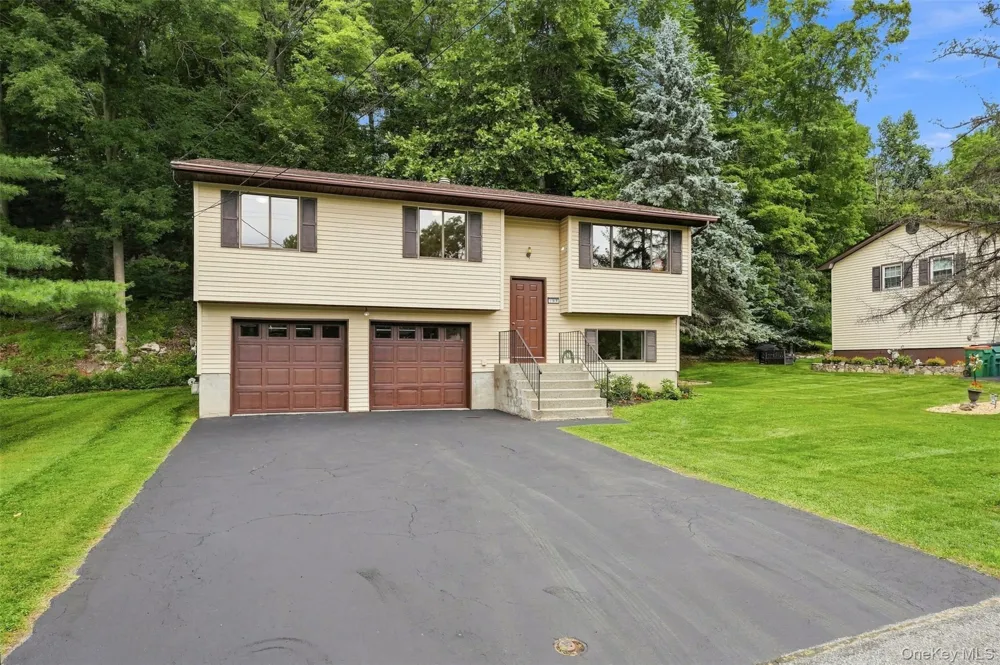 107 Sutton Park Road Poughkeepsie, NY 12603