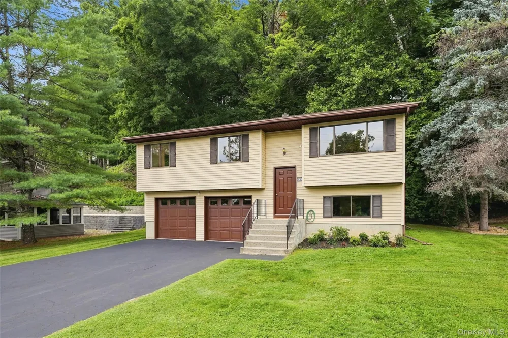 107 Sutton Park Road Poughkeepsie, NY 12603