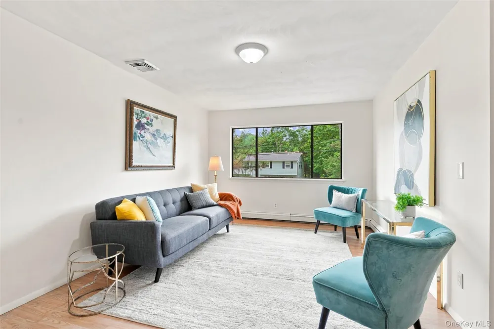 107 Sutton Park Road Poughkeepsie, NY 12603