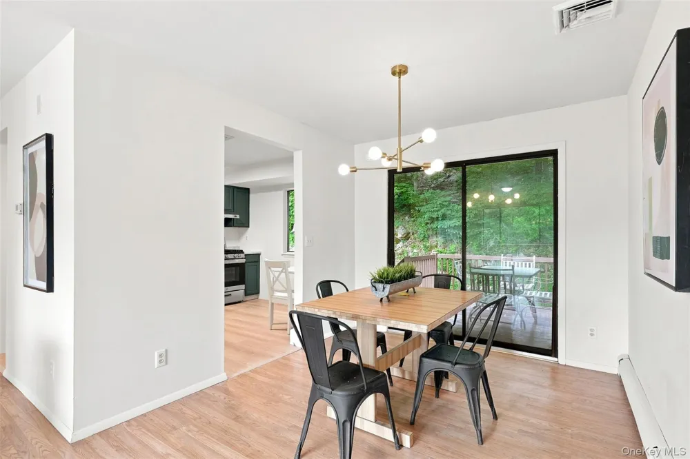 107 Sutton Park Road Poughkeepsie, NY 12603