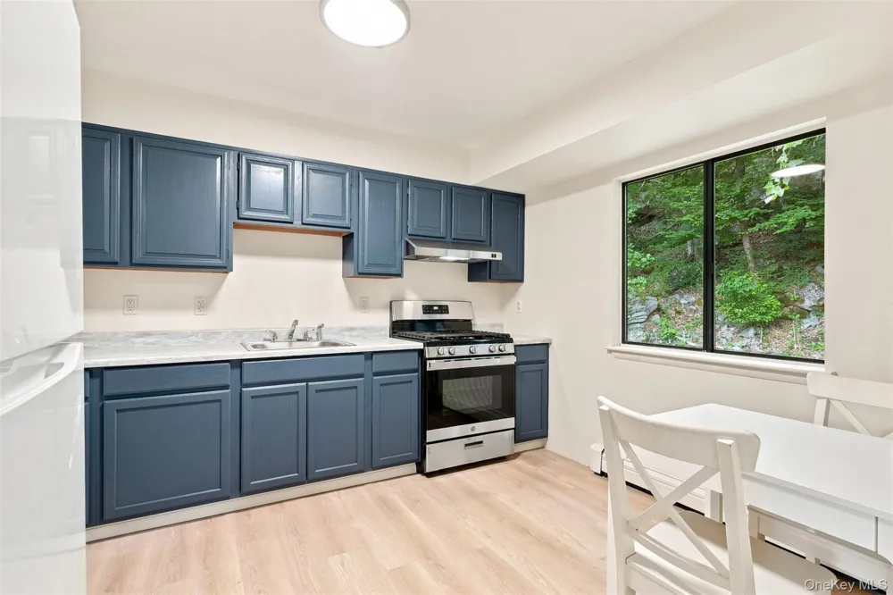 107 Sutton Park Road Poughkeepsie, NY 12603