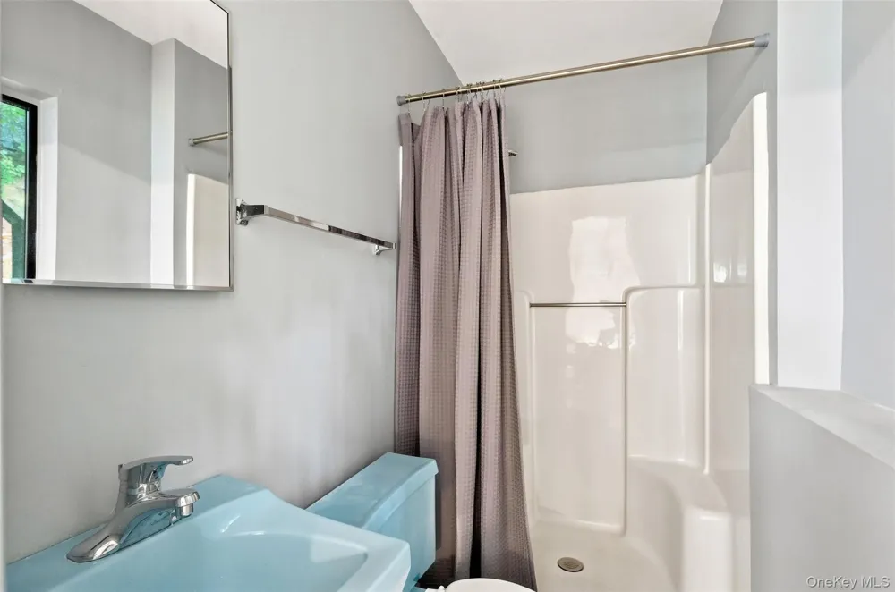 107 Sutton Park Road Poughkeepsie, NY 12603