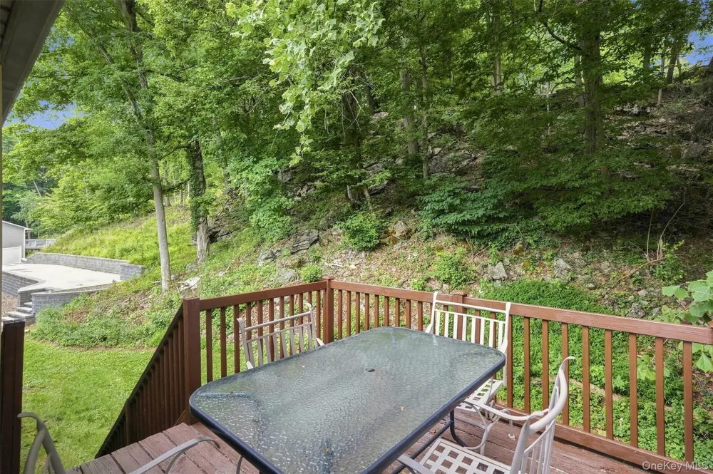 107 Sutton Park Road Poughkeepsie, NY 12603