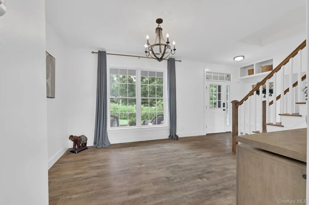 643 Ridgebury Road Slate Hill, NY 10973