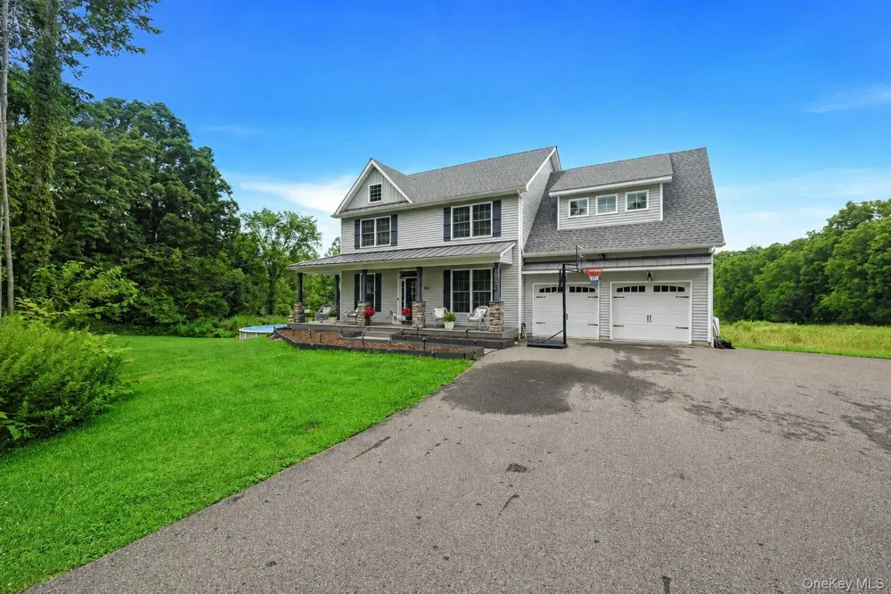 643 Ridgebury Road Slate Hill, NY 10973