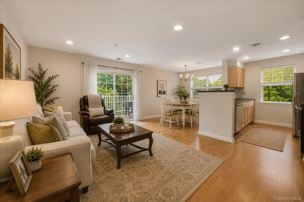 100 Woodcrest Lane #124 Mount Kisco, NY 10549