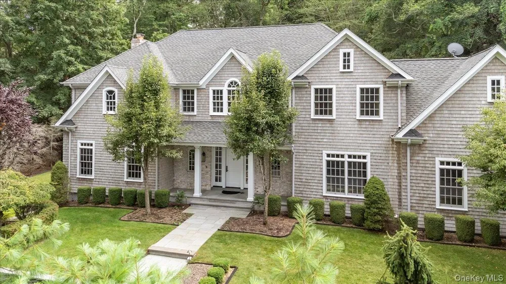 1481 Country Road Wading River, NY 11792
