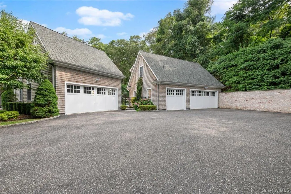 1481 Country Road Wading River, NY 11792